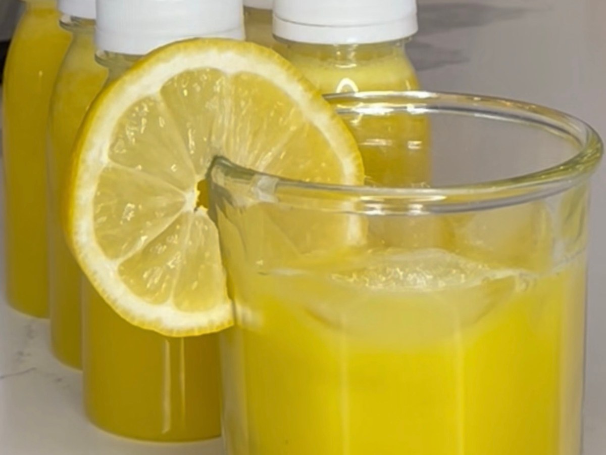 Delicious Pineapple, Ginger, and Lemon Juice Recipe for Immune&nbsp;Support
